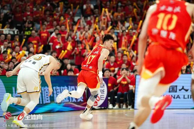 广东男篮大胜辽宁队，晋级总决赛争夺冠军(广东男篮大胜辽宁队,晋级总决赛争夺冠军是谁)
