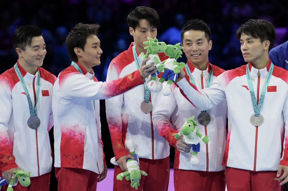 夺冠热门，背水一战绝地反击的简单介绍