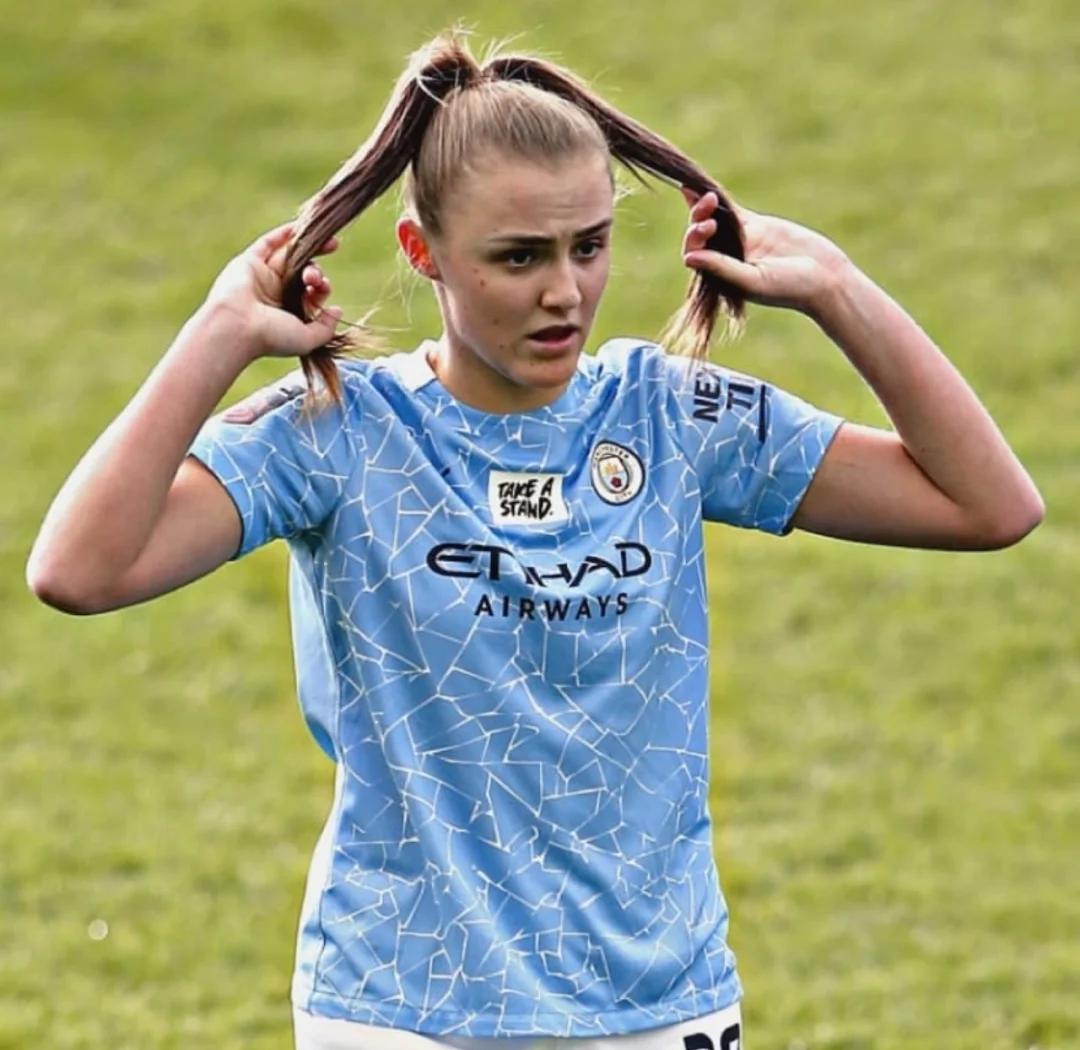 星空体育亚洲官网-瑞典女足赛场表现抢眼，实现完美开局(瑞典女足赛场表现抢眼,实现完美开局吗)