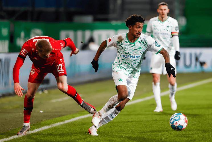 星空体育在线登录-关于柏林赫塔斩获三分，连胜势头不减的信息