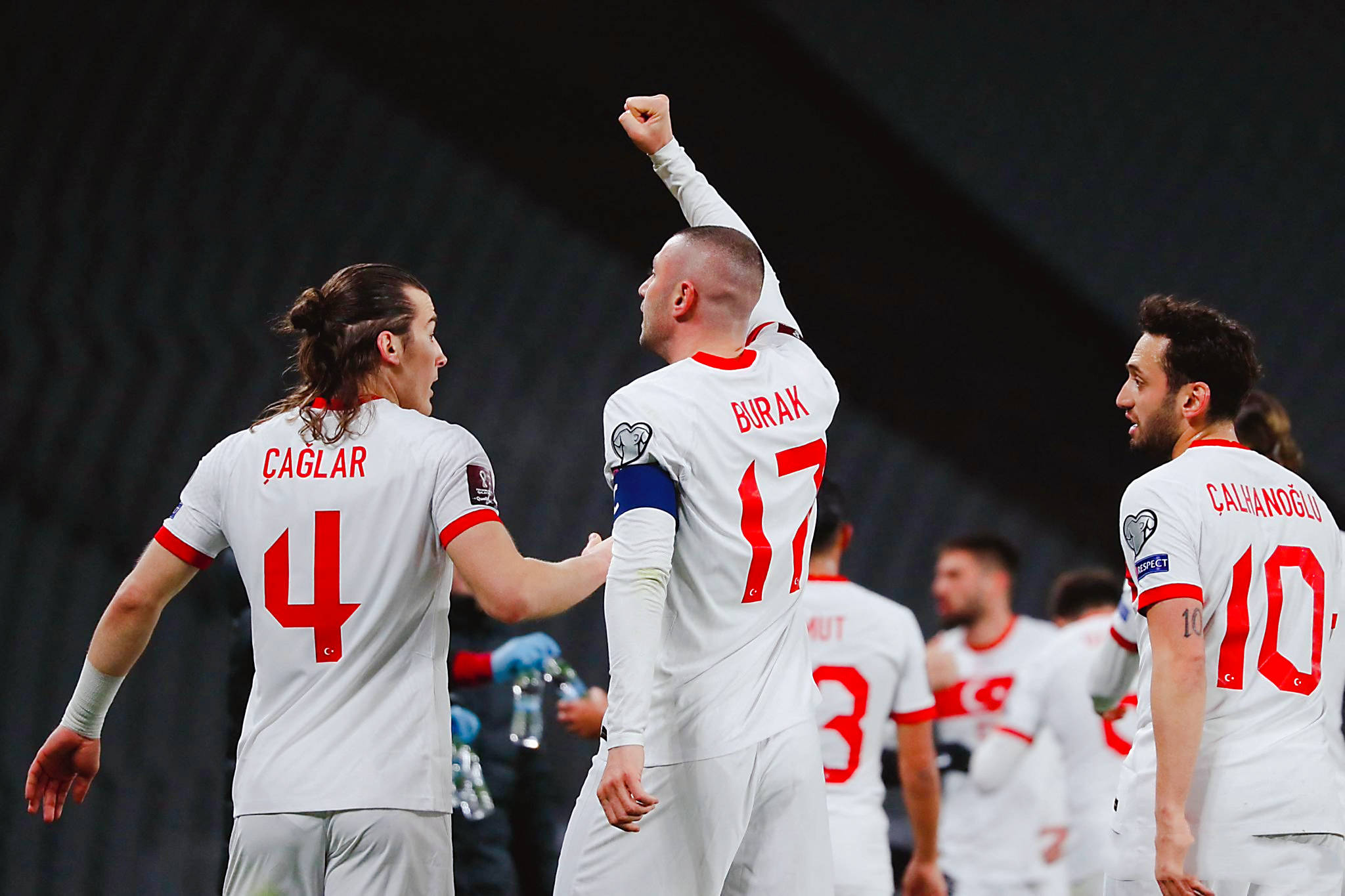 波兰客场大胜拉脱维亚，欧洲杯资格领跑G组的简单介绍