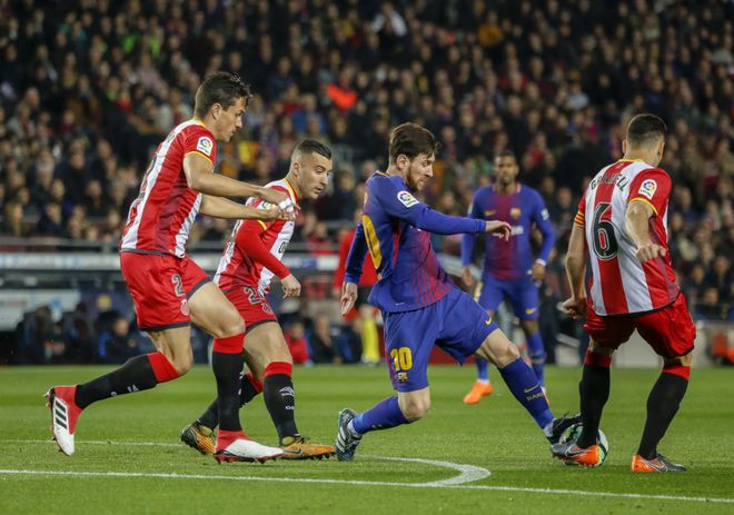 星空体育课程-巴塞罗那队在比赛中占据上风，取得胜利晋级的简单介绍