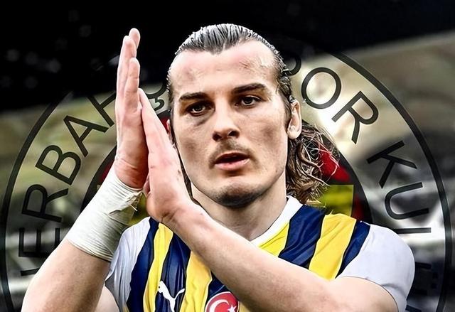 罗马中场球员公开挑战主帅战术，或引发内部矛盾