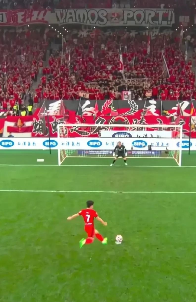 星空体育地址-绝杀点球，球队迎来生死一战胜利