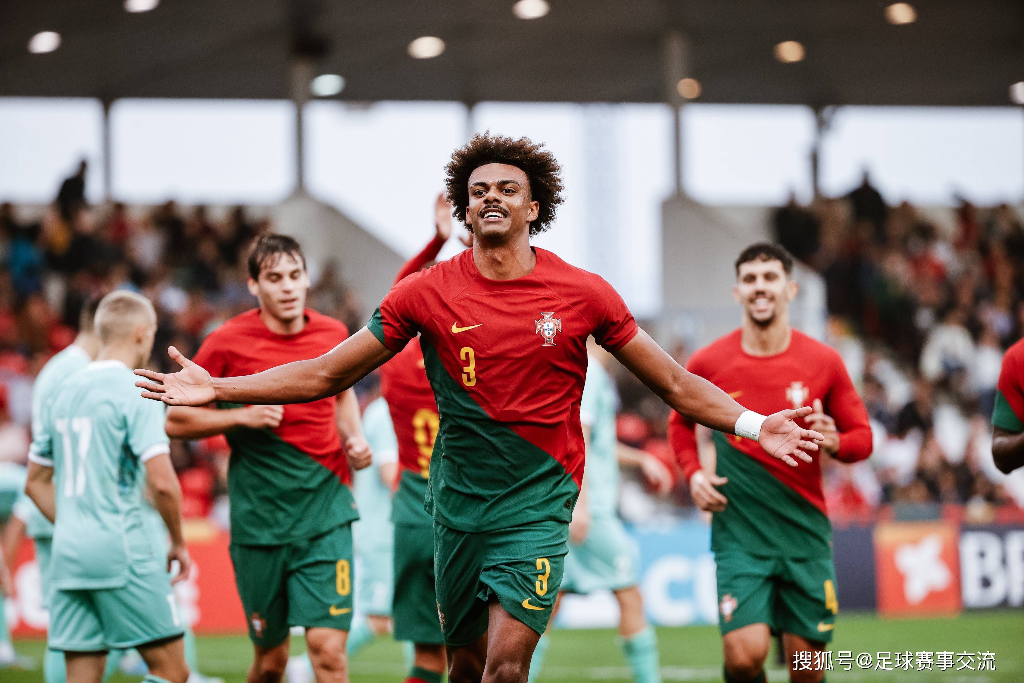 星空体育网站入口-斯洛伐克队在欧预赛比赛中表现稳定，仍有上升空间的简单介绍