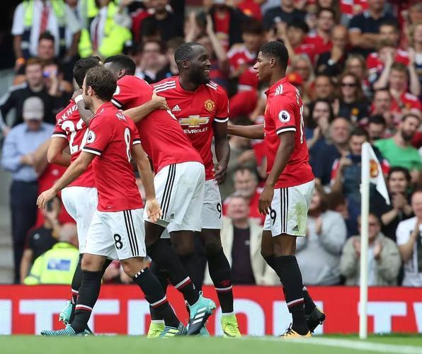 包含欧预赛战罢戴帽功臣：新星崭露头角青年才俊的词条