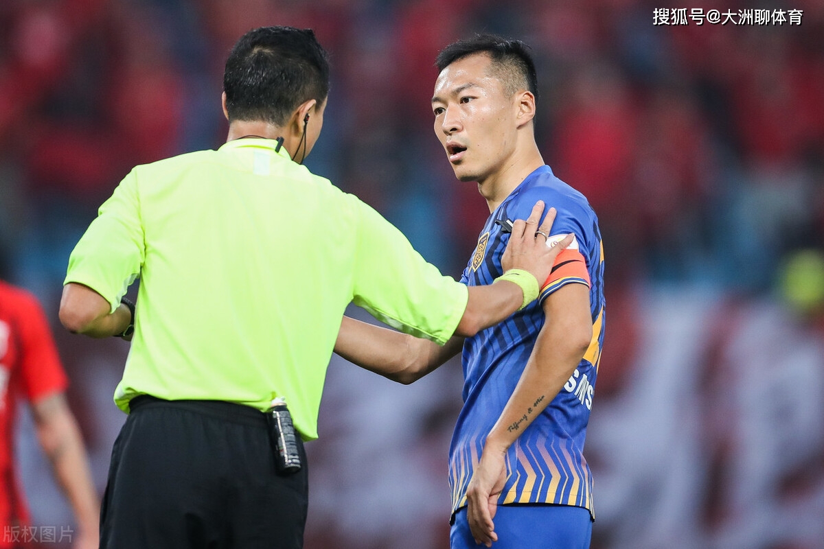星空体育直播-争夺荣誉巅峰，亚冠比赛难分伯仲