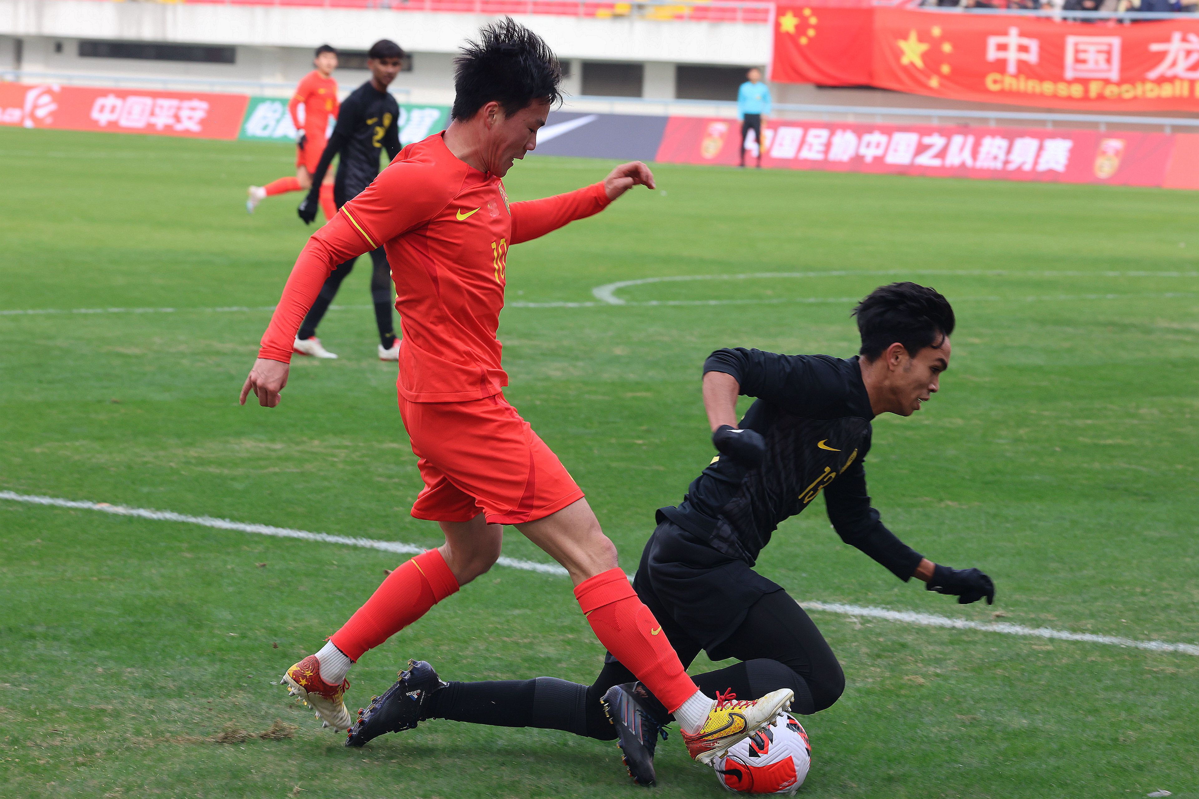 华山杯篮球赛即将拉开序幕，球迷热情高涨的简单介绍