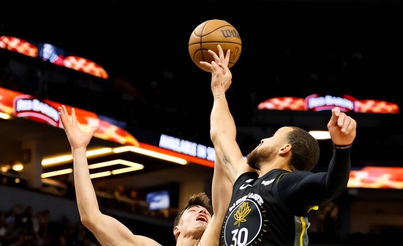 星空体育中国官网-诺瓦拉客场失利，继续追逐前列的简单介绍