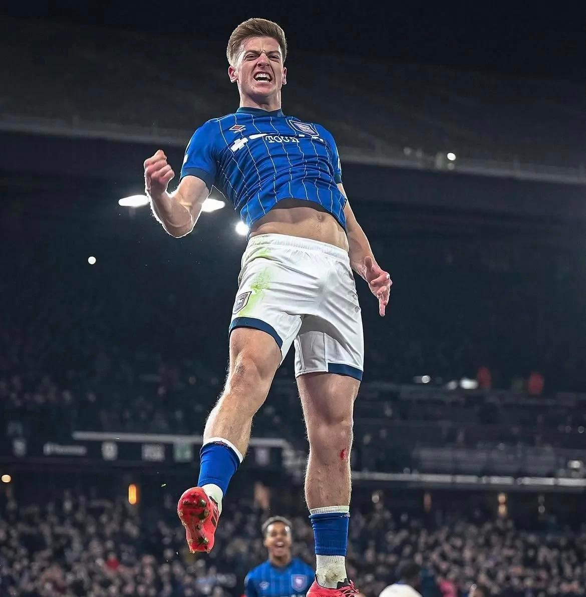 埃及前锋在英超雄起，成为球队进攻利器的简单介绍