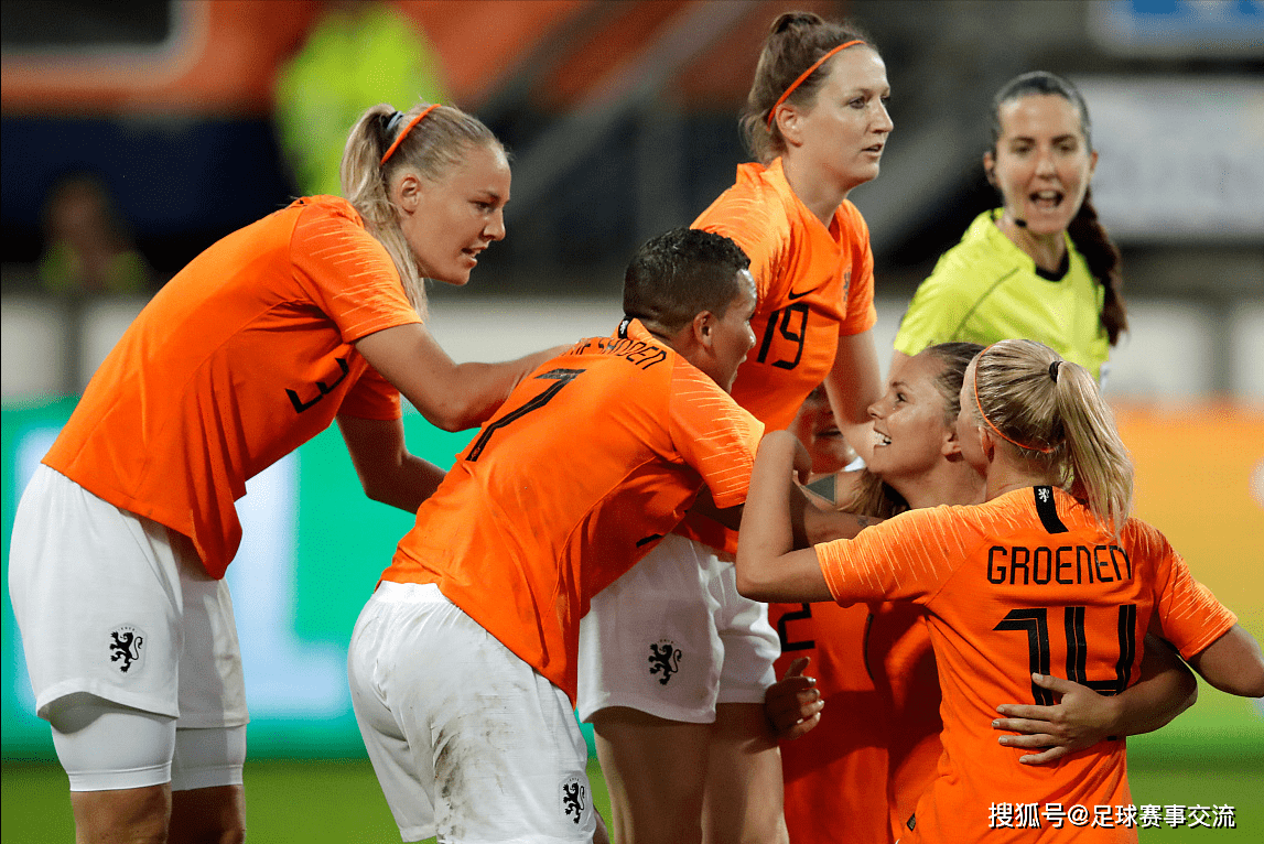 星空体育官网app-荷兰队在女足比赛中一路高歌