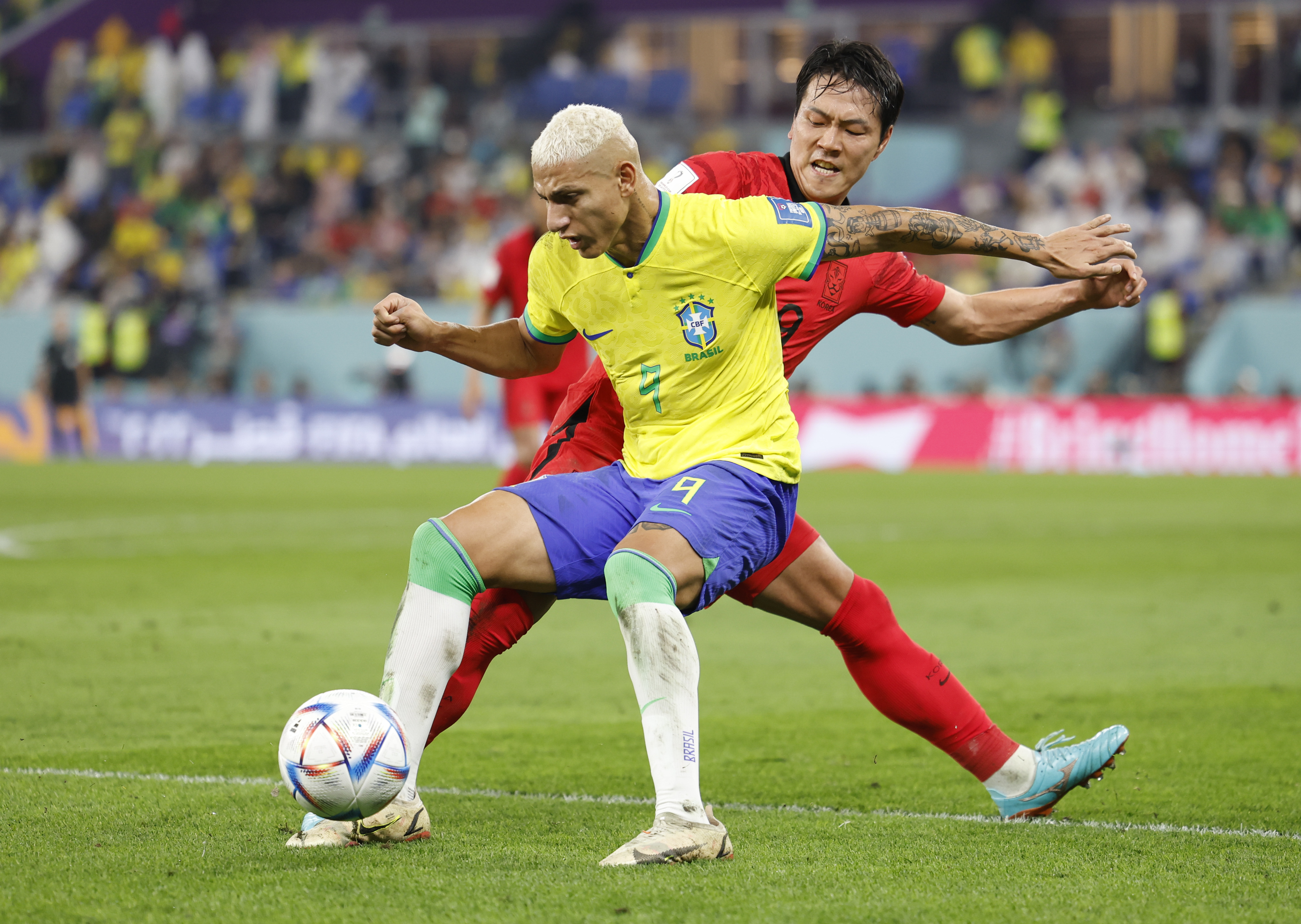 巴西队在洲际友谊赛中连胜领跑