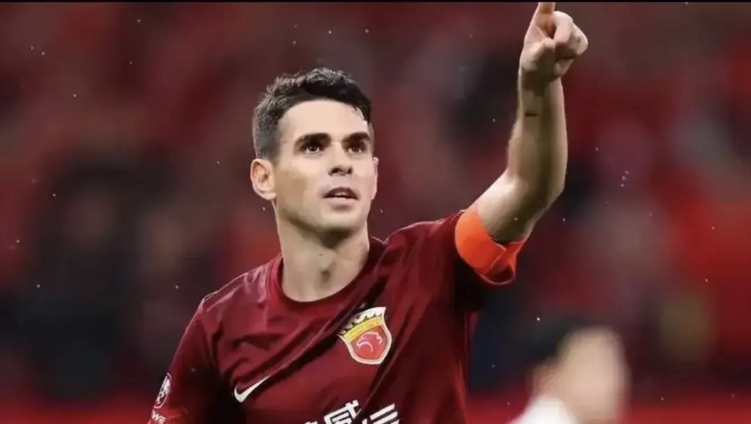 星空体育app下载地址-阿贾克斯镇守荷甲，年轻新星崭露头角