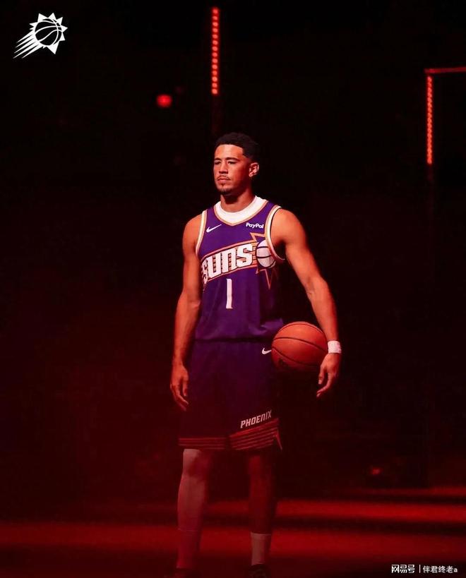 太阳客场力克掘金，布克29分高效的简单介绍