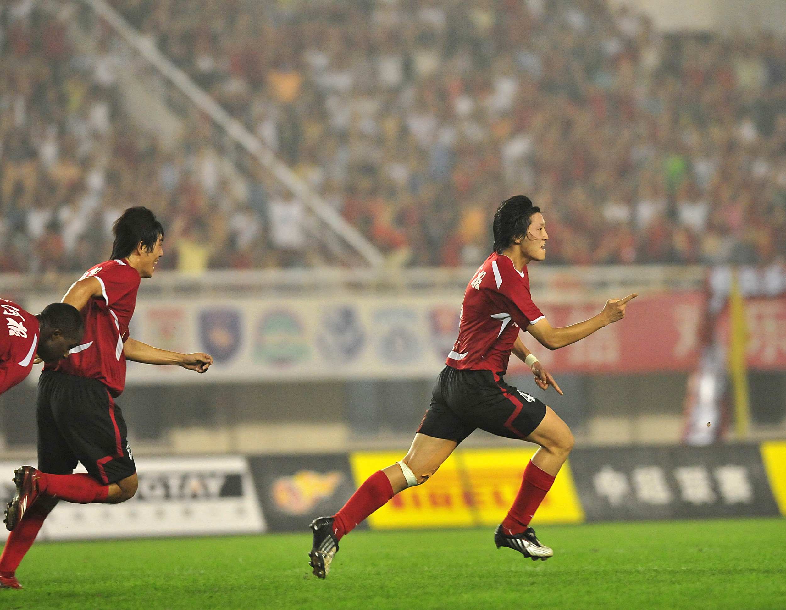 星空体育中国官网-河南队主场不敌黑龙江队，遭遇连败