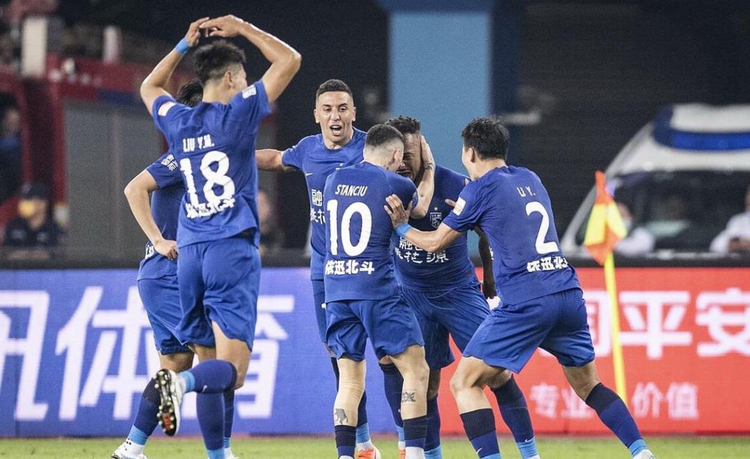 星空体育app下载地址-上港胜泰达：争夺保级关键胜利的简单介绍