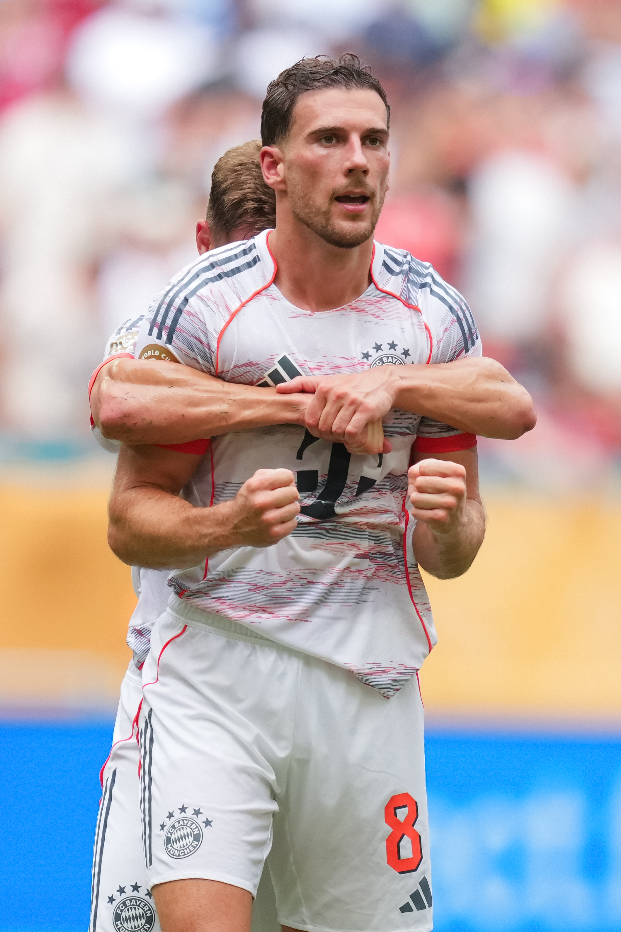 包含拜仁慕尼黑主场大获完胜，实力展现无疑的词条